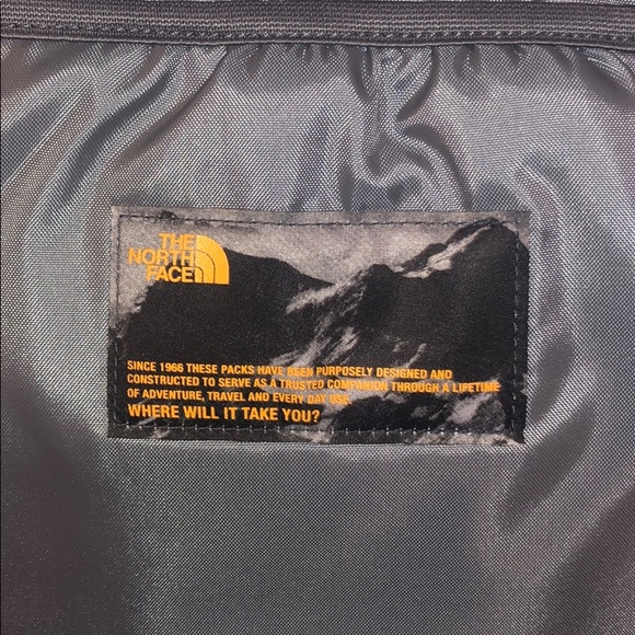 Backpack - Picture 3 of 4